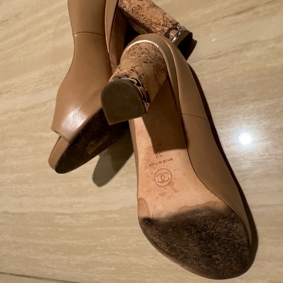 Chanel Beige Leather Open Toe Chain Heel Pump - Picture 6 of 6